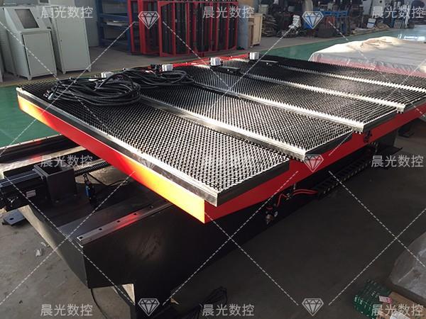 數(shù)控送料機(jī)在保養(yǎng)時(shí)應(yīng)該注意哪些問題？